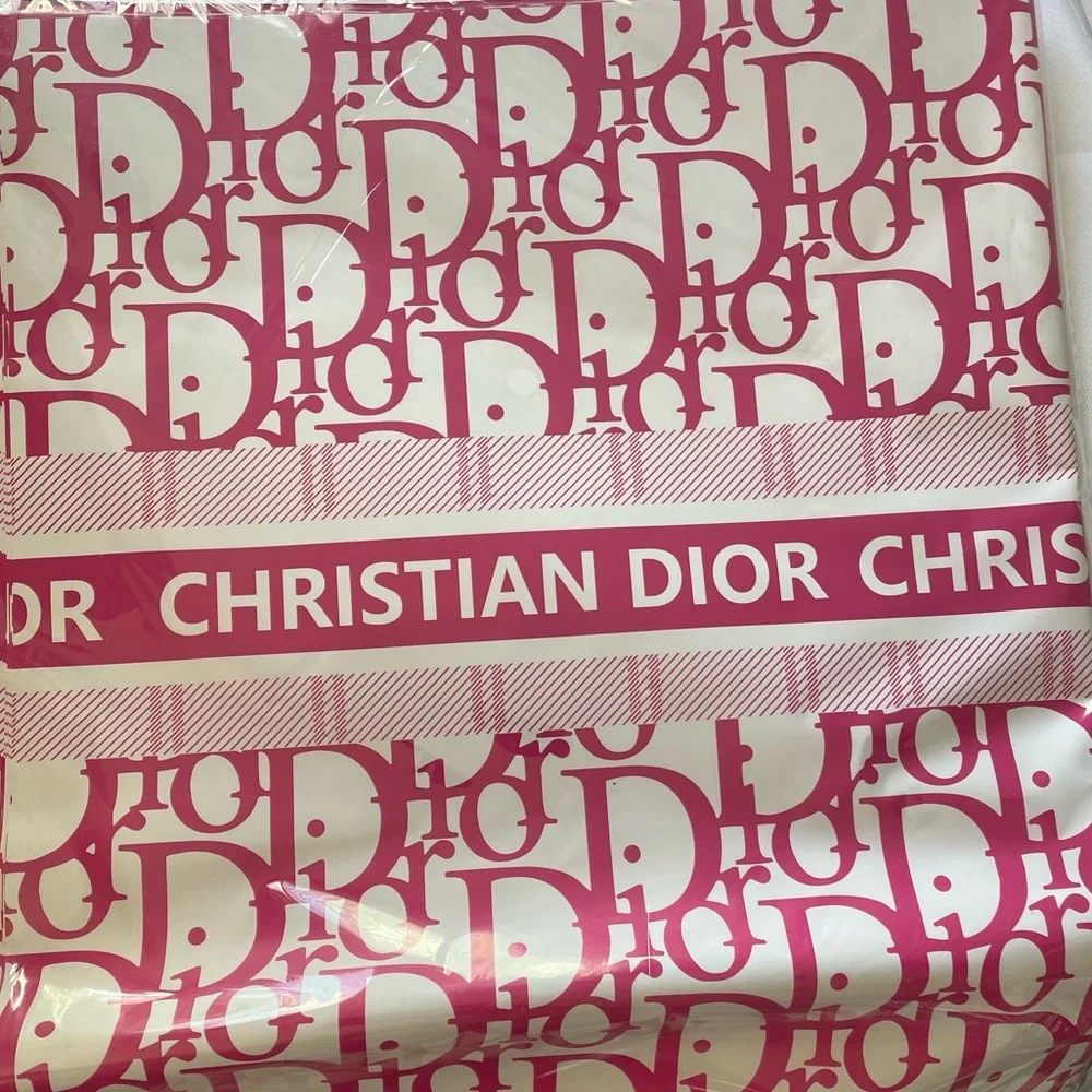 Plastic Luxury Wrapping Tissue Paper 20 pk